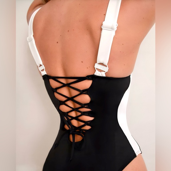 TA3 Brazilian Lifty Swimsuit One Piece, Size M, Cup D/DD, Black and White - Picture 6 of 11